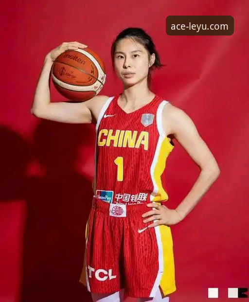 资深分析师解读：从中国女篮战术调整看如何高效获取赛事深度信息